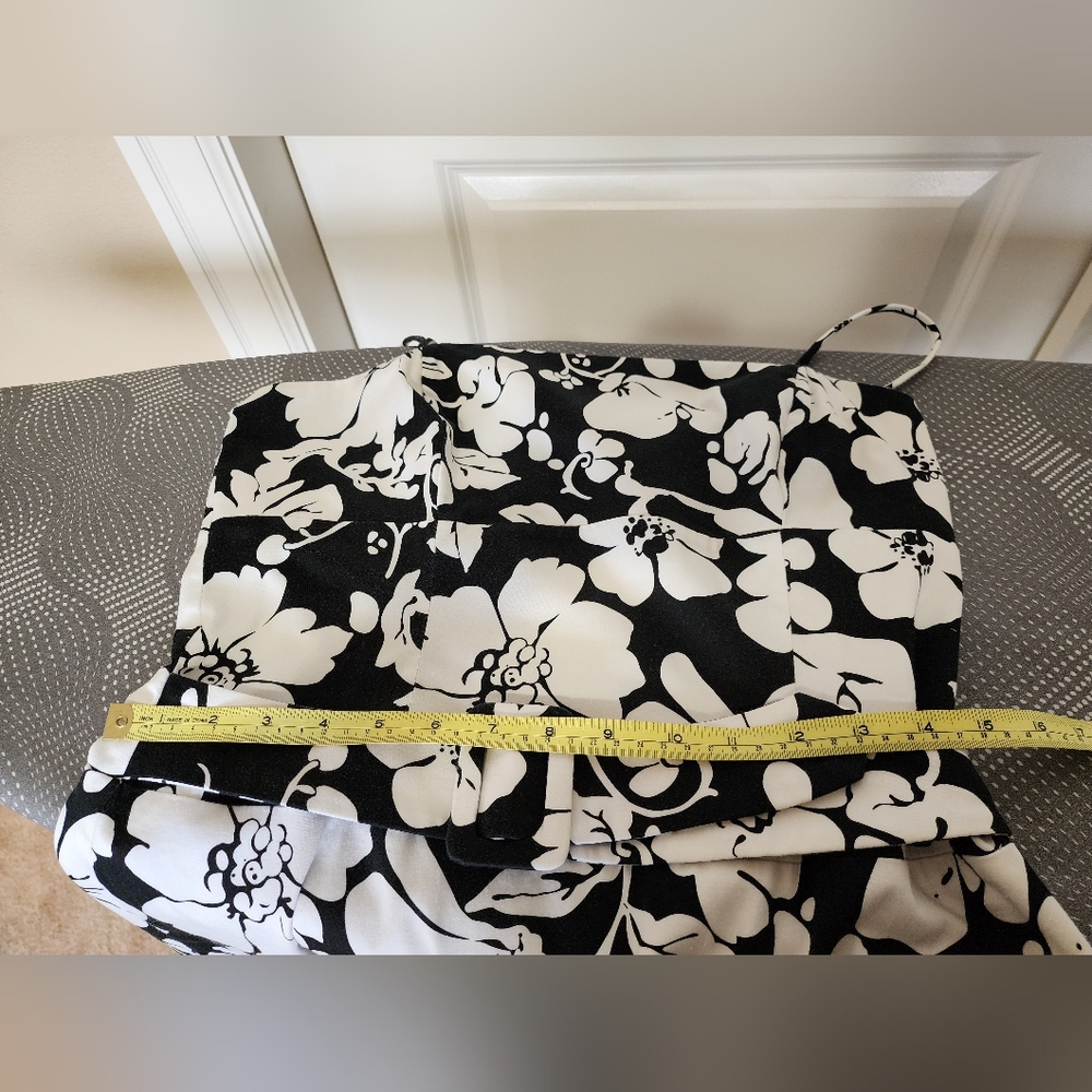 B. Smart dress - Picture 11 of 12